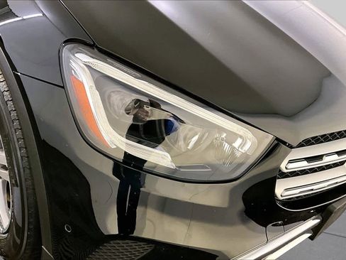 Used 2022 Mercedes-Benz GLC 300 4MATIC image 27