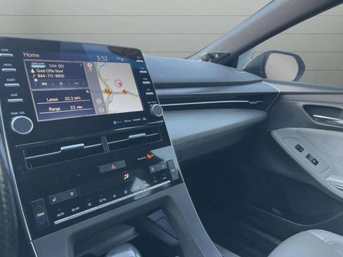 Used 2019 Toyota Avalon Touring w/ Advanced Safety Package image 27