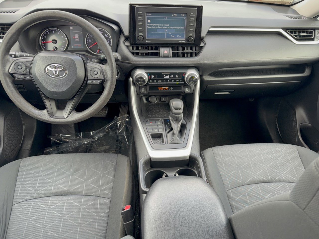 Used 2021 Toyota RAV4 XLE AWD/4WD image 17