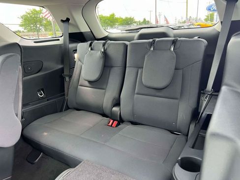 Used 2026 Ford Explorer Active AWD/4WD image 19