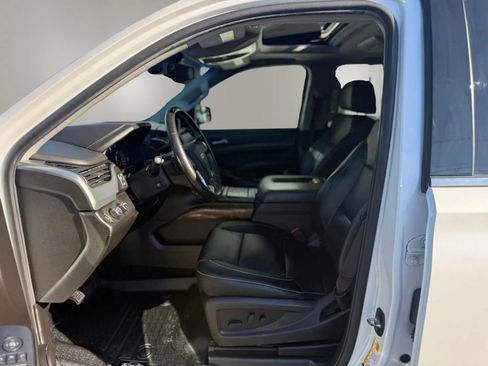 Used 2017 Chevrolet Suburban Premier AWD/4WD image 15