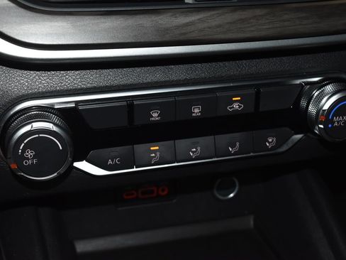 Certified 2025 Nissan Altima 2.5 SV FWD image 11
