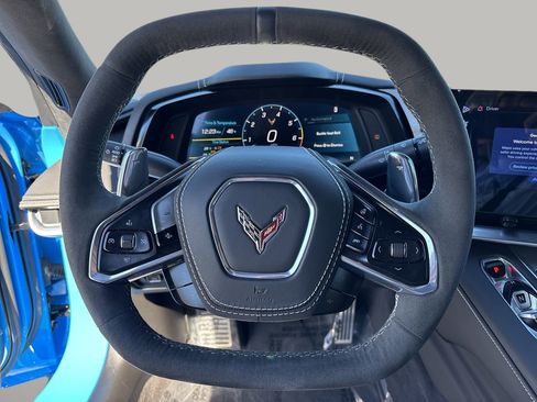 Used 2024 Chevrolet Corvette Stingray Premium Conv w/ Z51 Performance Package image 28