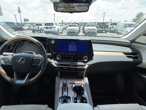 Used 2024 Lexus RX 350 w/ Convenience Package AWD/4WD image 15