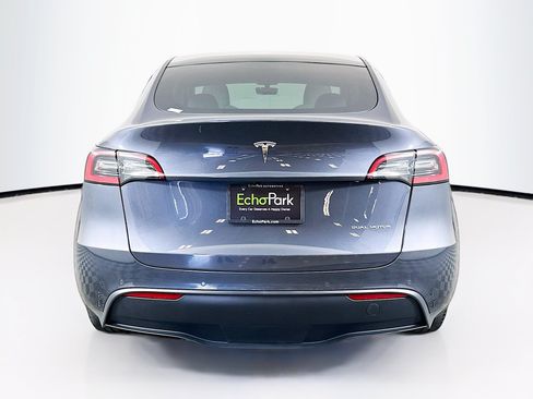 Used 2022 Tesla Model Y Long Range AWD/4WD image 7