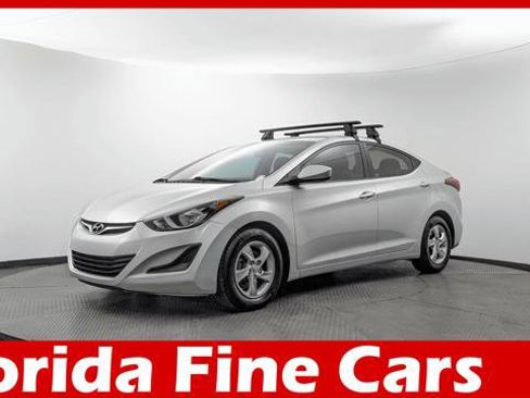 Used 2015 Hyundai Elantra SE FWD image 1