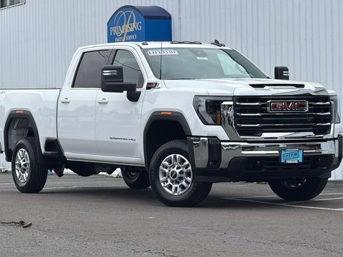 New 2026 GMC Sierra 2500 SLE w/ SLE Value Package; AWD/4WD image 2