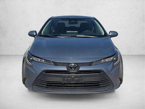 Used 2024 Toyota Corolla LE FWD image 2