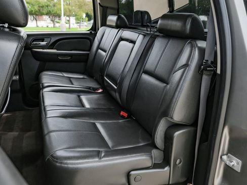 Used 2013 Chevrolet Silverado 2500 LTZ w/ LTZ Plus Package image 34