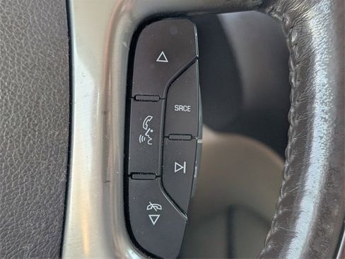 Used 2013 GMC Yukon XL Denali image 26