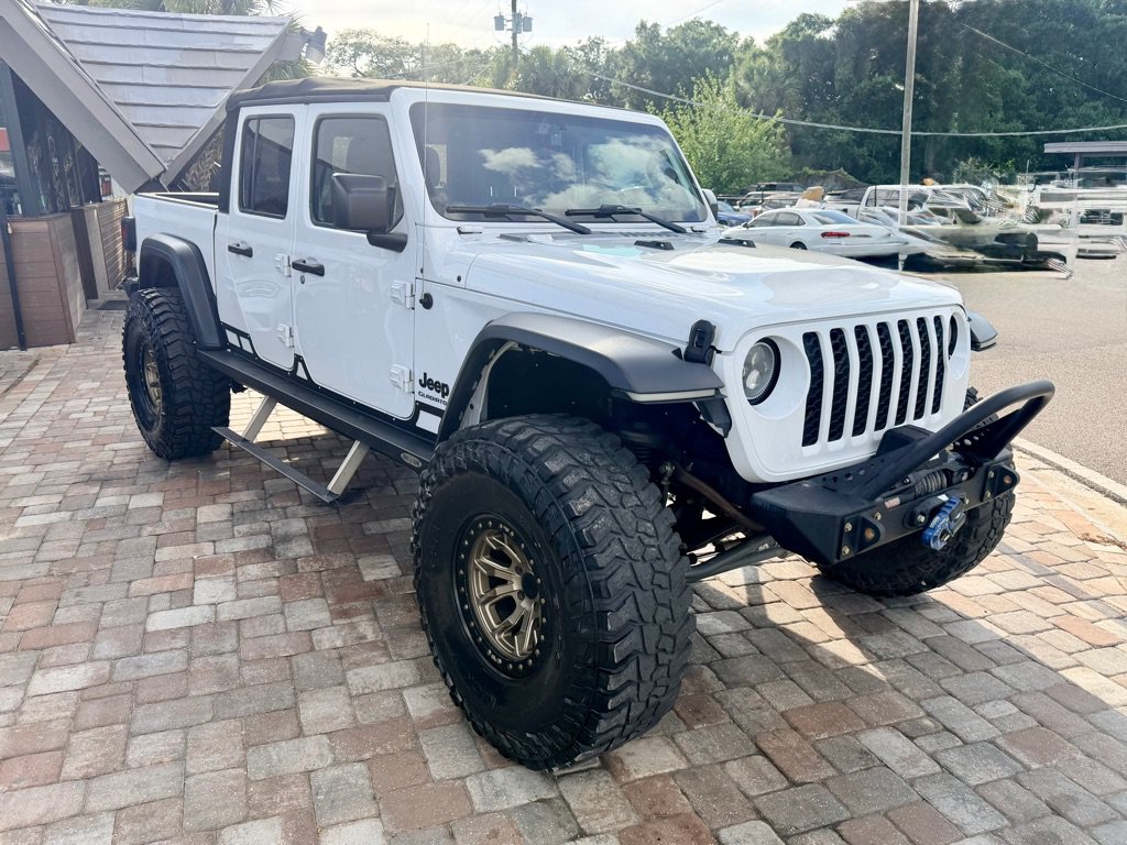 Used 2020 Jeep Gladiator Sport w/ Quick Order Package 24S AWD/4WD image 3