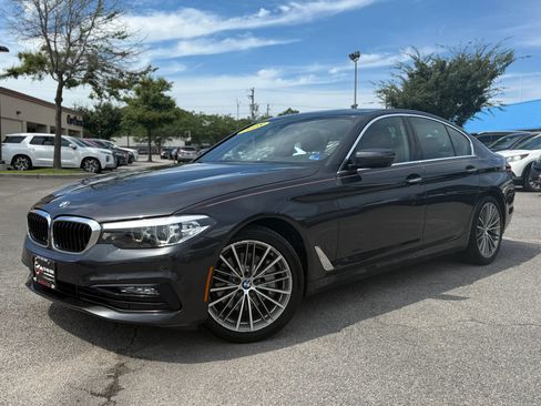 Used 2018 BMW 530i xDrive AWD/4WD image 2