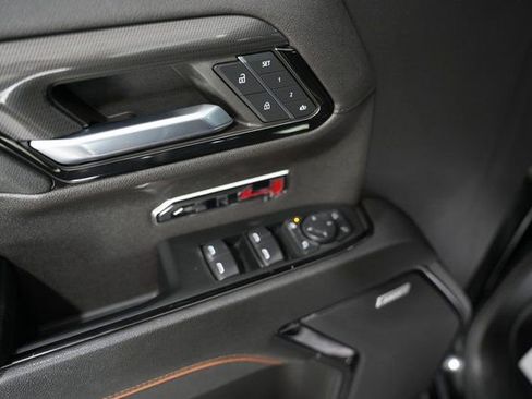 Used 2023 GMC Sierra 1500 AT4 w/ AT4 Premium Package image 12