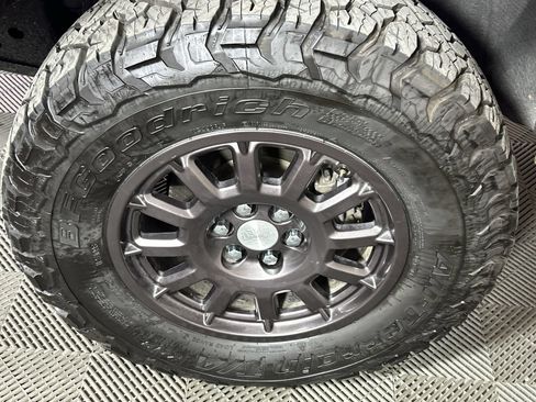Used 2020 Chevrolet Colorado ZR2 w/ Colorado ZR2 Bison Edition AWD/4WD image 10