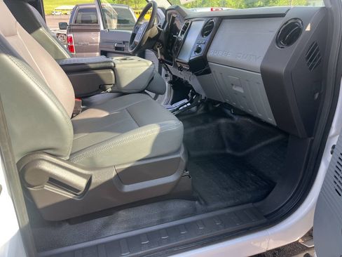 Used 2016 Ford F250 XL w/ Power Equipment Group AWD/4WD image 26