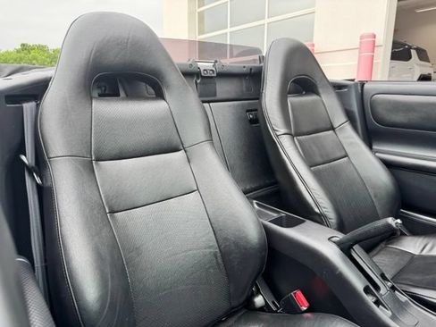 Used 2003 Toyota MR2 RWD image 38