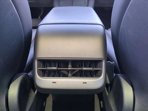 Used 2023 Tesla Model 3 Standard Range RWD image 18