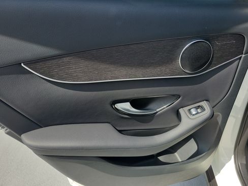Used 2020 Mercedes-Benz GLC 300 image 11