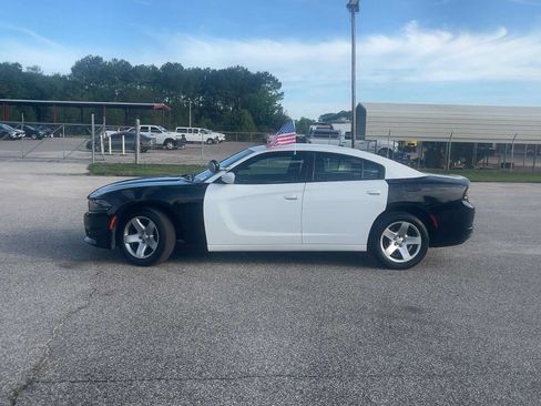 Used 2021 Dodge Charger Police w/ Fleet Safety Group RWD image 3