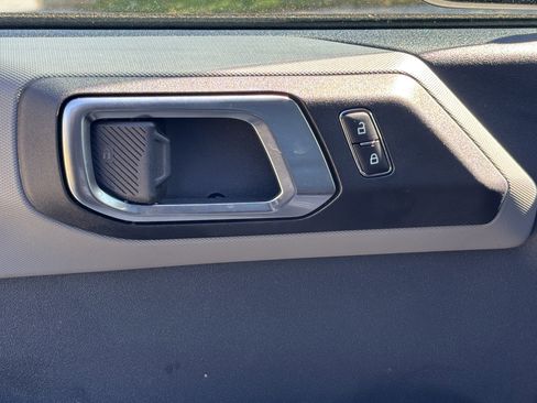 Used 2024 Ford Bronco Big Bend image 14