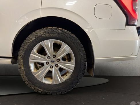Used 2021 Ford Expedition Platinum AWD/4WD image 37