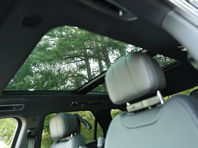 New 2026 Land Rover Range Rover Sport Dynamic SE AWD/4WD image 23