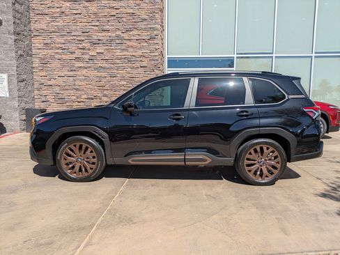 Used 2025 Subaru Forester Sport w/ Popular Package #1 AWD/4WD image 3