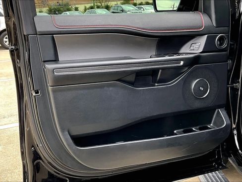 Used 2021 Ford Expedition Max Limited image 21