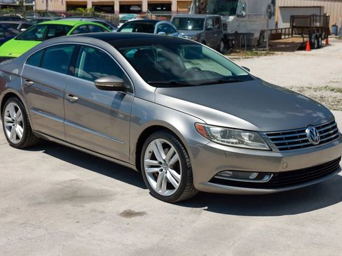 Used 2015 Volkswagen CC Executive FWD image 9