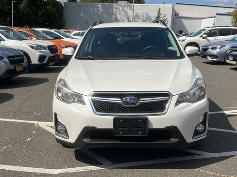 Used 2017 Subaru Crosstrek 2.0i Premium image 4