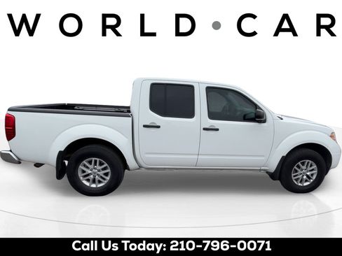 Used 2018 Nissan Frontier SV w/ Value Truck Package RWD image 2