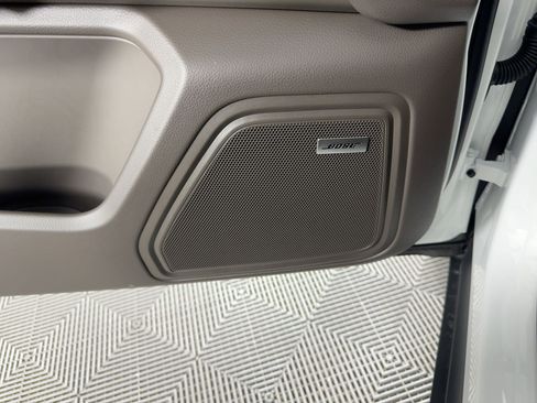 Certified 2026 Porsche Macan AWD/4WD image 22