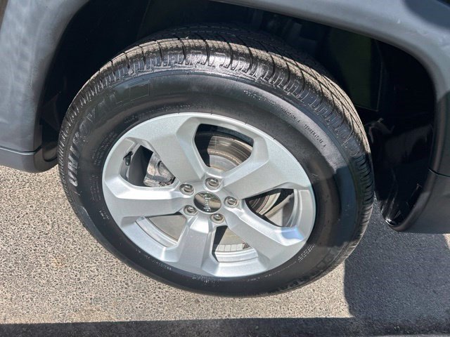 Used 2018 Jeep Compass Latitude FWD image 52