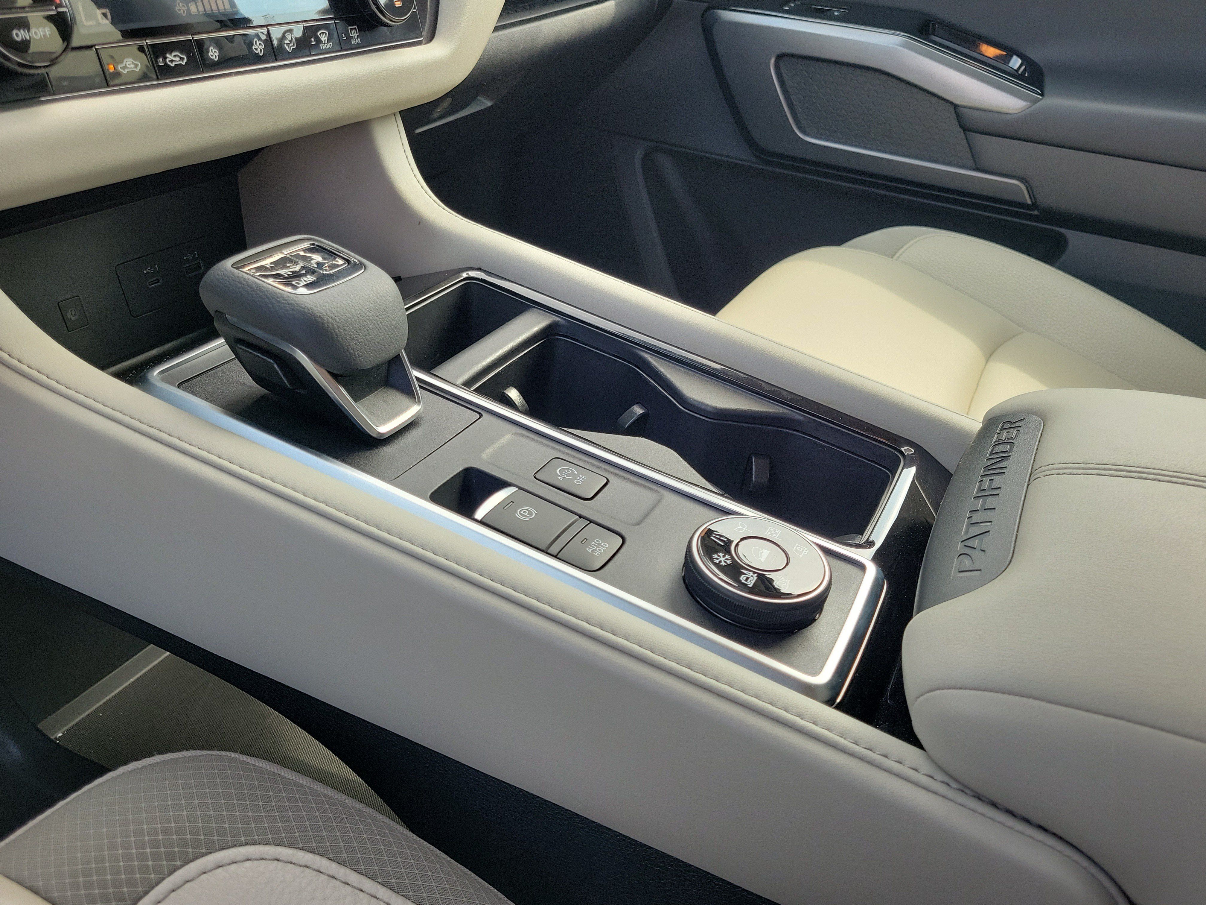 Certified 2024 Nissan Pathfinder SL AWD/4WD image 29