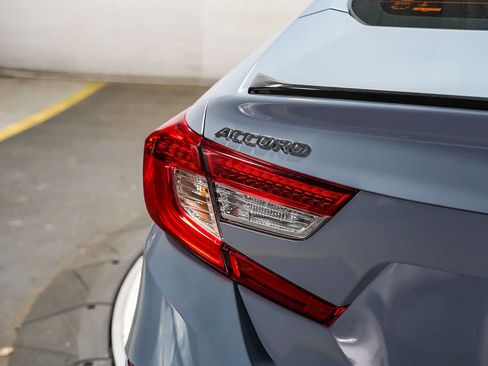 Used 2022 Honda Accord Sport image 11