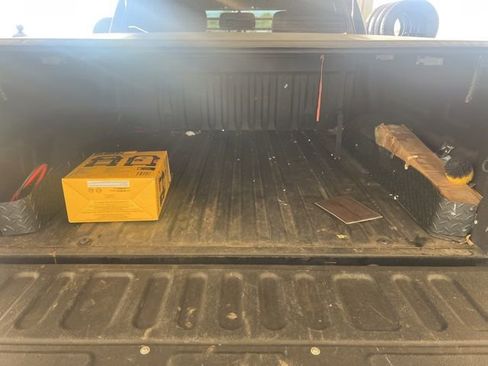 Used 2017 Toyota Tundra SR5 w/ SR5 Upgrade Package image 19