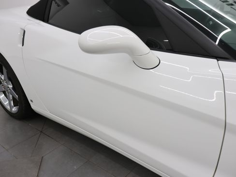 Used 2007 Chevrolet Corvette Convertible w/ Preferred Equipment Group RWD image 22