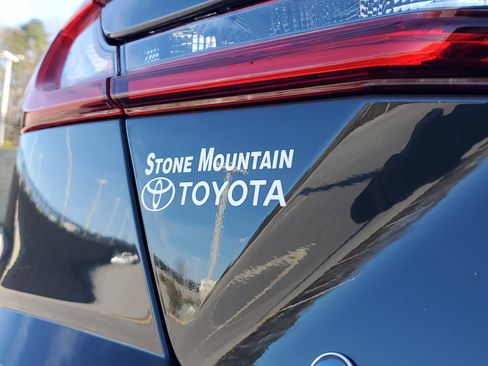 New 2026 Toyota Camry SE image 9