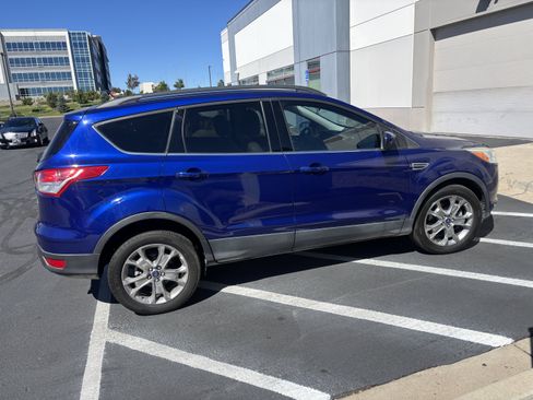 Used 2014 Ford Escape SE w/ Equipment Group 201A AWD/4WD image 8