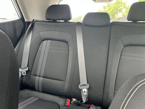 Used 2026 Hyundai Venue SEL FWD image 33