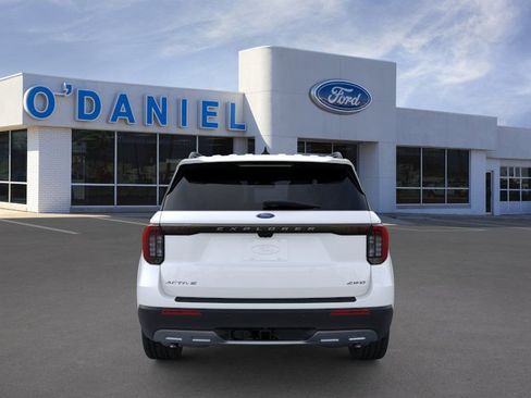 New 2026 Ford Explorer Active w/ Active Comfort Package AWD/4WD image 8