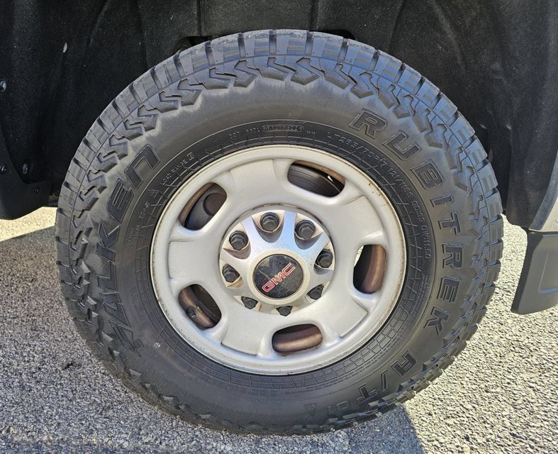 Used 2017 GMC Sierra 2500 4x4 Crew Cab image 16