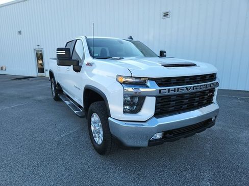 Used 2023 Chevrolet Silverado 2500 LT w/ Convenience Package AWD/4WD image 3