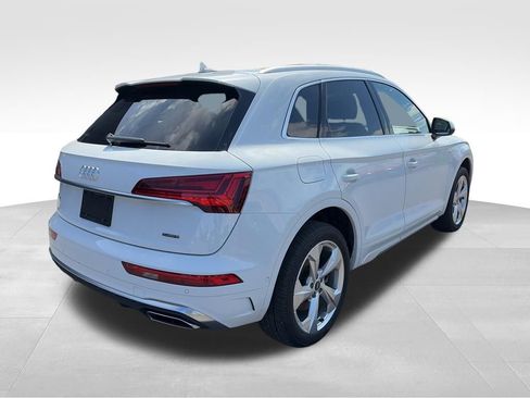 Used 2022 Audi Q5 2.0T Prestige w/ Prestige Package image 16