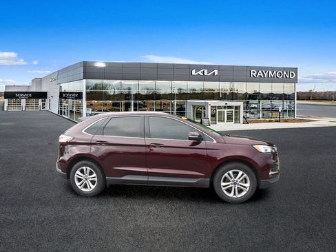 Used 2020 Ford Edge SEL w/ Convenience Package FWD image 2