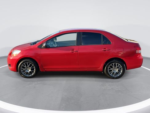 Used 2009 Toyota Yaris Sedan image 8