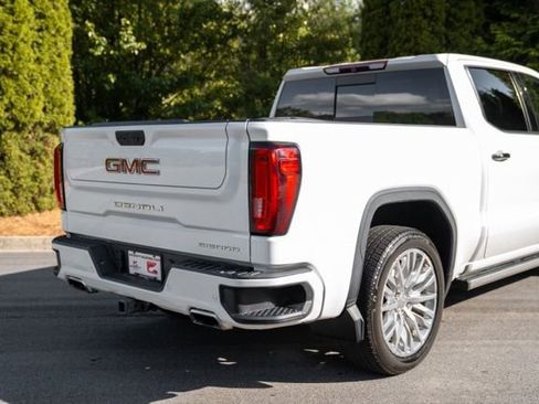 Used 2019 GMC Sierra 1500 Denali w/ Denali Ultimate Package AWD/4WD image 17