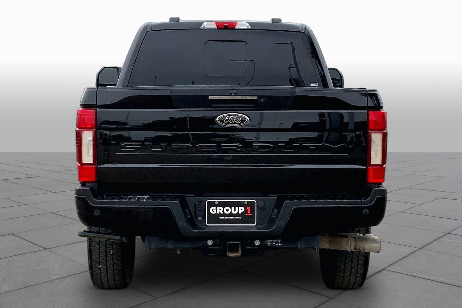 Used 2022 Ford F250 Lariat w/ Black Appearance Package AWD/4WD image 4