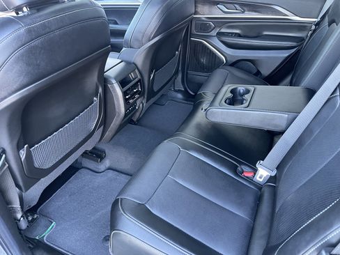 New 2026 Jeep Grand Cherokee Limited Reserve image 16