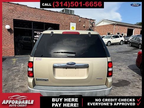 Used 2006 Ford Explorer XLT AWD/4WD image 4
